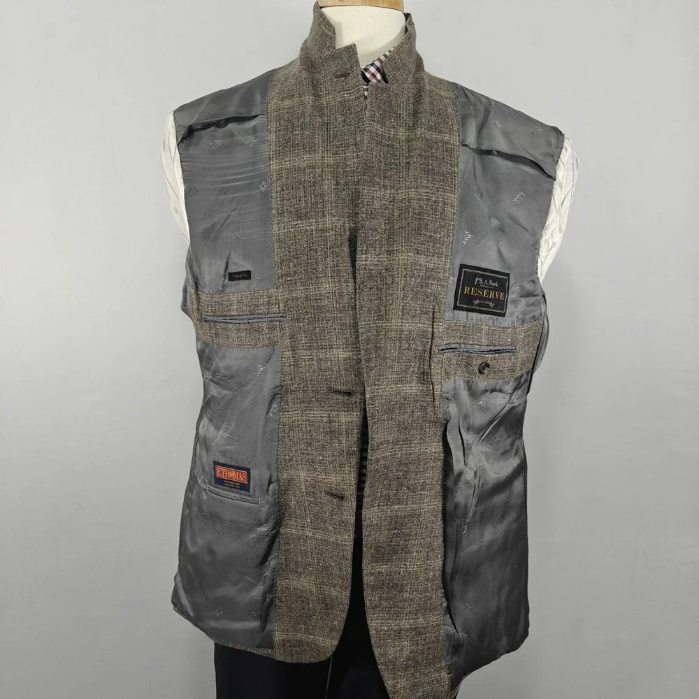 JOS A BANK‎ Reserve Men's Sport Coat  Brown Plaid Wool Silk Linen E.THOMAS 46R